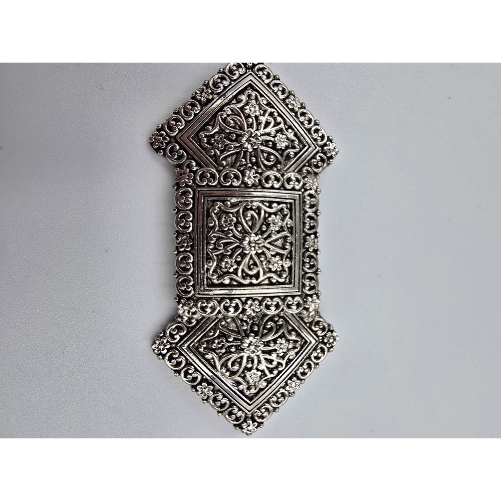 Ginnie Johansen Vintage Silver Tone Filigree Floral Scroll Brooch Pin